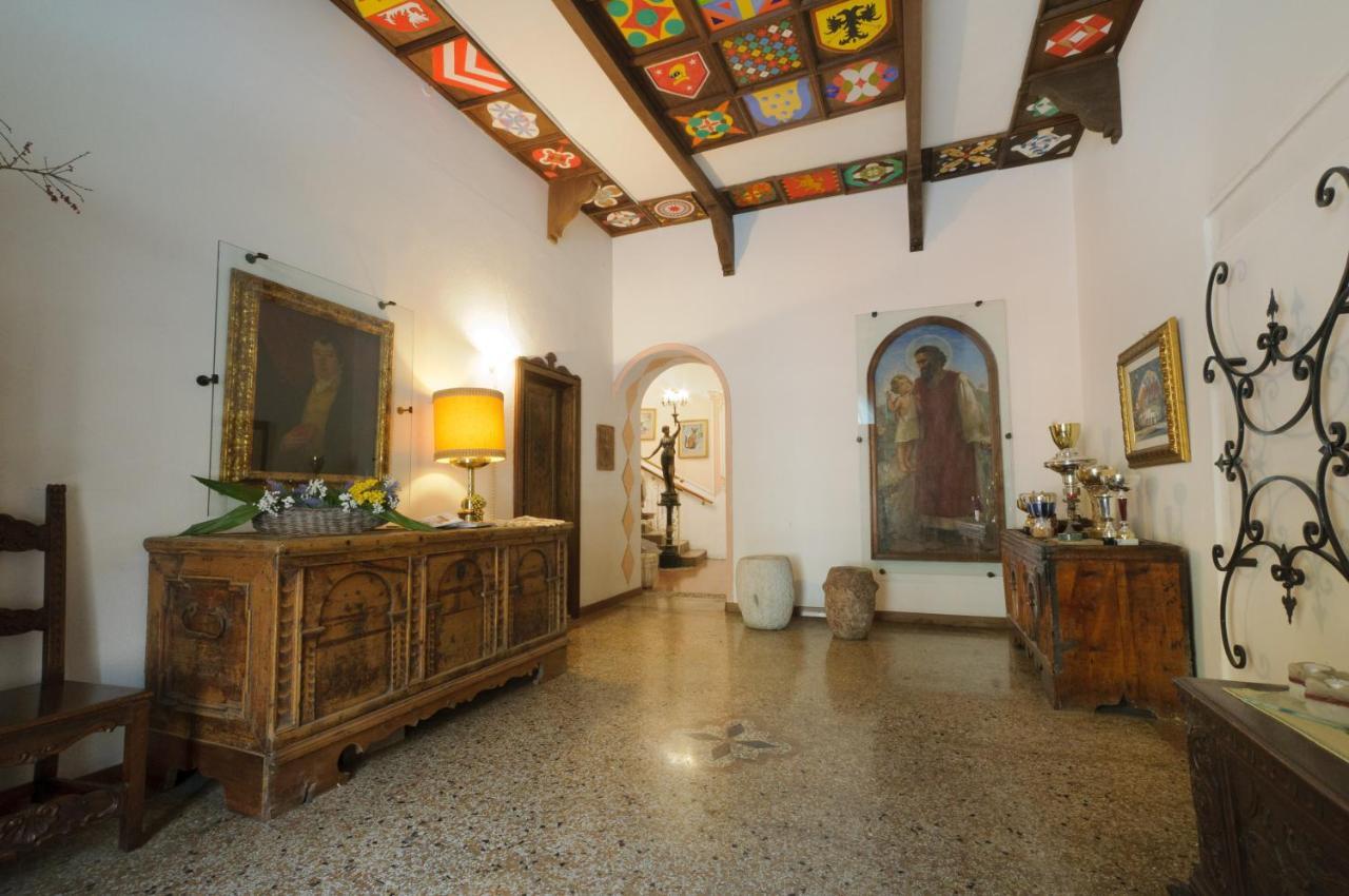Sembenini Palace Riva Zewnętrze zdjęcie